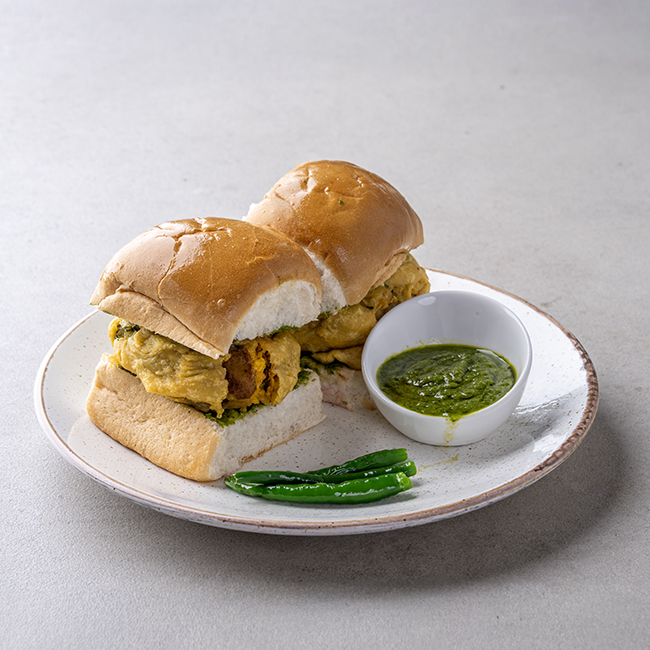 Paneer-stuffed Wada Pav With Chilli Chutney